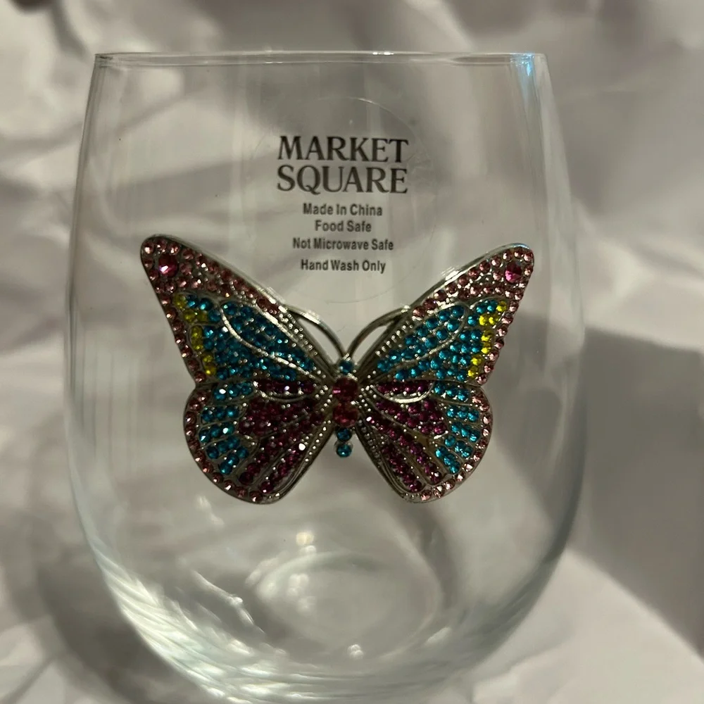 Butterfly Embellished Wine Glass‎